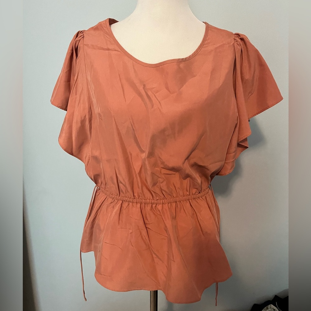Express salmon color top with side ties sz L